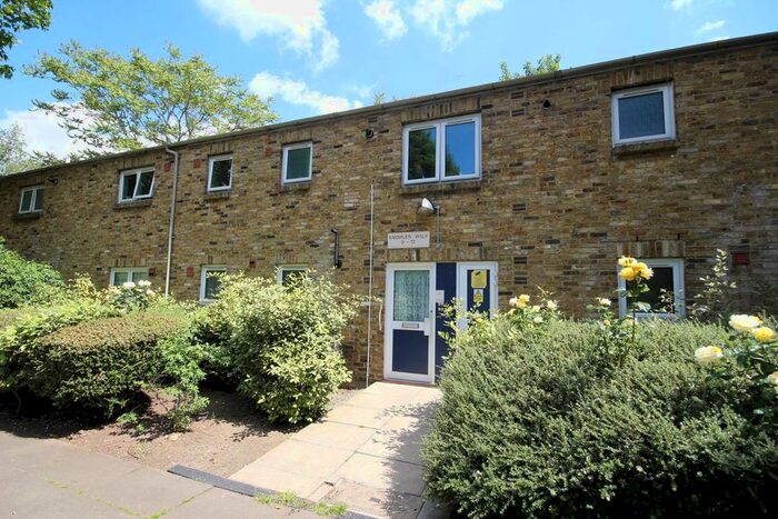 1 Bedroom Flat To Rent In Knowles Walk, London, SW4