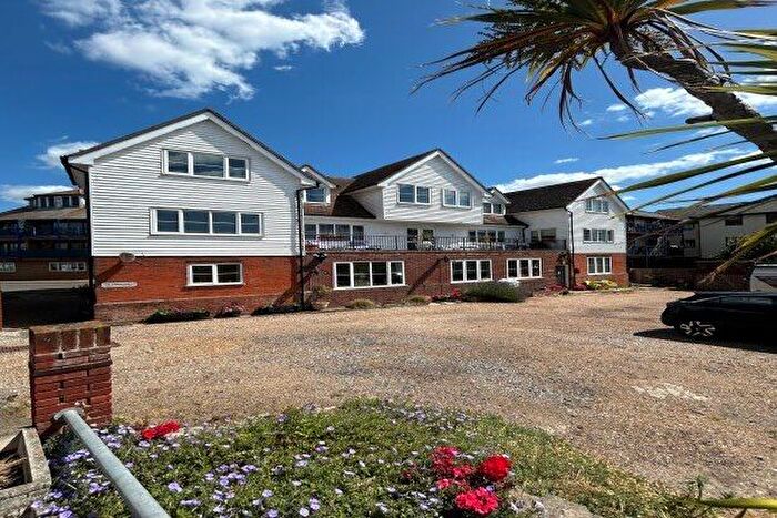 2 Bedroom Flat To Rent In Belvedere Road, Burnham-On-Crouch, CM0