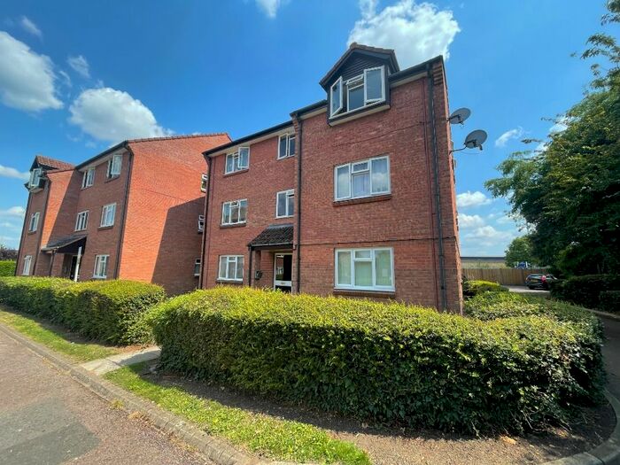 1 Bedroom Flat To Rent In St Peters Close, Cheltenham, GL51