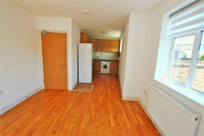 1 Bedroom Flat To Rent In Mannion Court, Scotland Green, Tottenham, London, N17