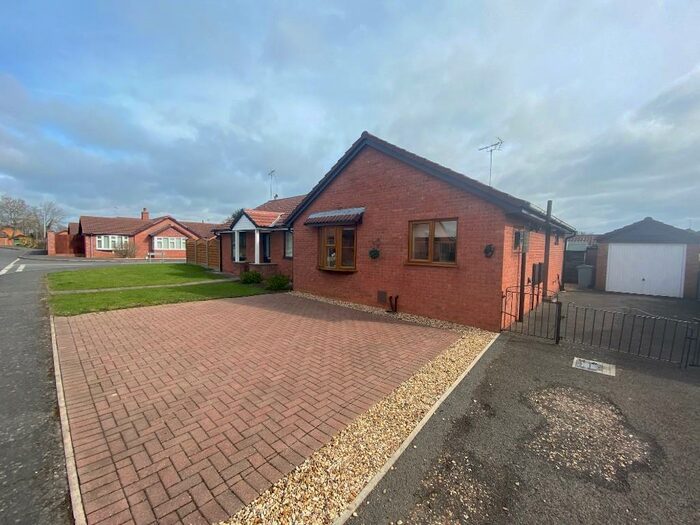 2 Bedroom Semi-Detached Bungalow To Rent In Heathcote Road, Bourne, Lincolnshire, PE10