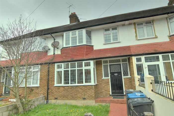 3 Bedroom Terraced House To Rent In Goldwell Road, Thornton Heath, CR7