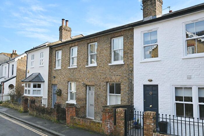 2 Bedroom Terraced House To Rent In Gomer Place, Teddington, TW11