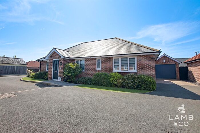3 Bedroom Detached Bungalow For Sale In Whitegates Court, Little Clacton, CO16