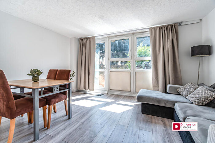 3 Bedroom Maisonette To Rent In Pelter Street, Bethnal Green, London, E2