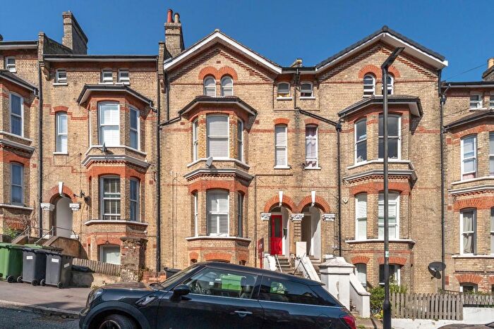 1 Bedroom Flat For Sale In Woodland Road, Upper Norwood, London, SE19
