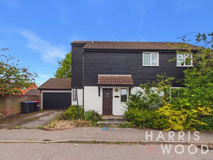 4 Bedroom Detached House For Sale In Honeysuckle Way, Witham, Essex, CM8