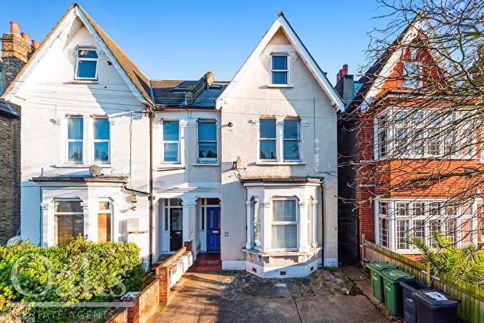 2 Bedroom Flat To Rent In Buckleigh Road, Streatham Common, SW16