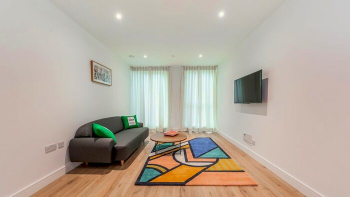 2 Bedroom Flat To Rent In Montpellier House, Glenthorne Road, London, W6