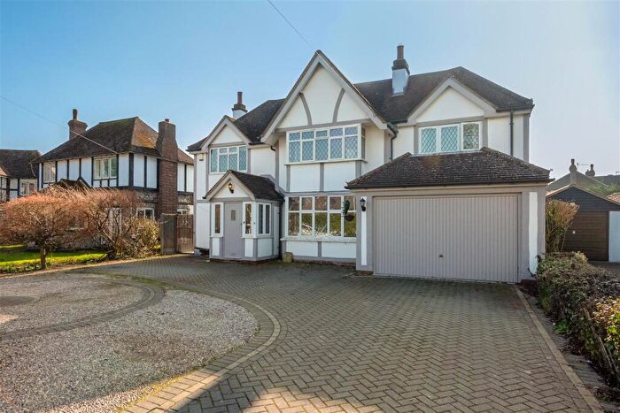 4 Bedroom Detached House For Sale In Cherry Orchard, Chestfield, Whitstable, CT5