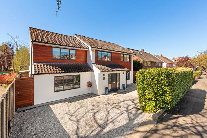 5 Bedroom Detached House For Sale In Orleans Road, London, SE19