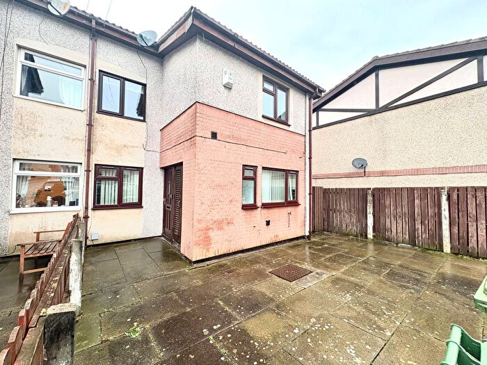 4 Bedroom Property To Rent In Balliol Close, Prenton, CH43