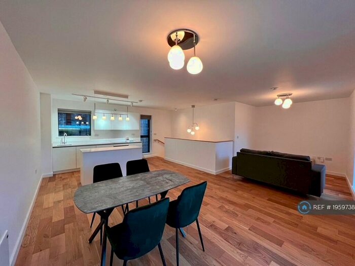 2 Bedroom Terraced House To Rent In Horseman Square, Sheffield, S3