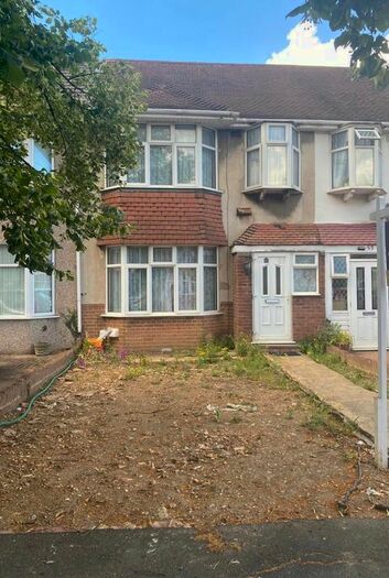 3 Bedroom Terraced House To Rent In Pinglestone Close, West Drayton, Greater London, UB7