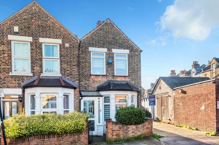 2 Bedroom End Of Terrace House To Rent In Reventlow Road, London, SE9