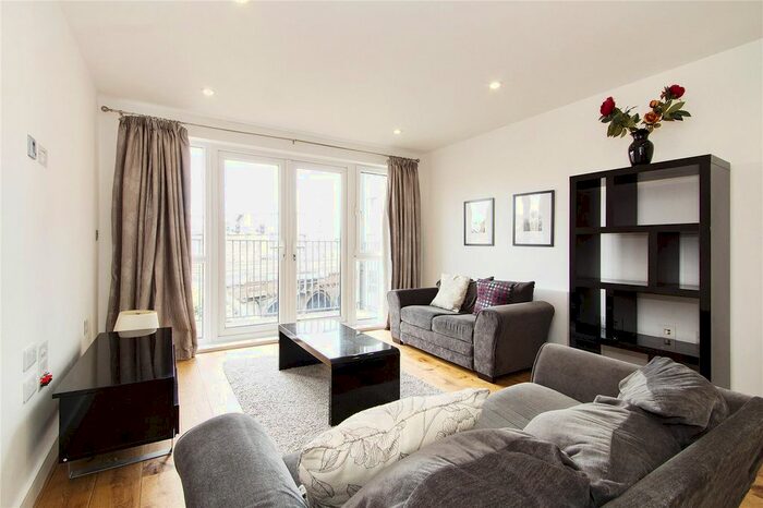 1 Bedroom Flat To Rent In Maltby Street, Tower Bridge, London, SE1
