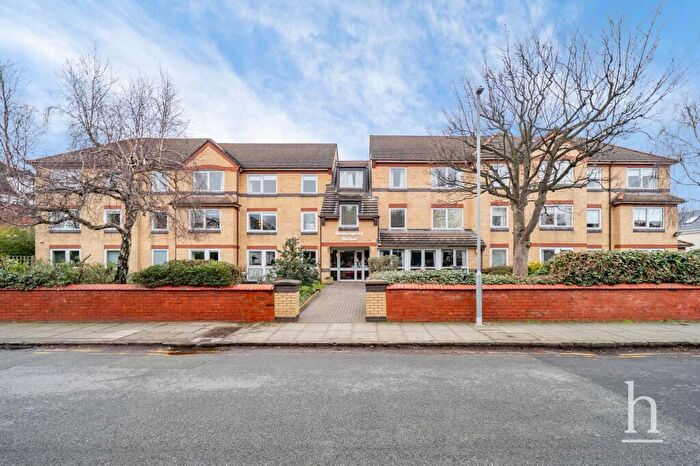 1 Bedroom Flat For Sale In Riversdale Road, West Kirby, CH48