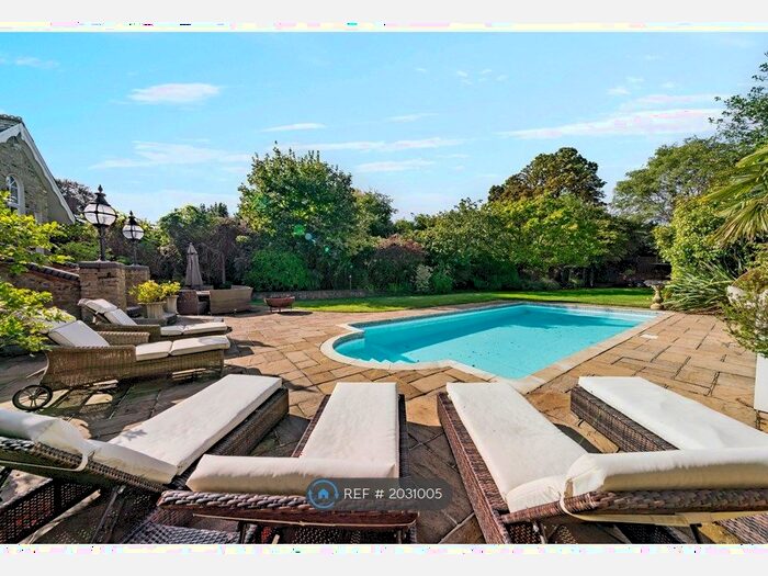 6 Bedroom Detached House To Rent In Court Road, London, SE9