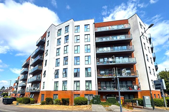 1 Bedroom Flat To Rent In West Green Drive, Crawley, RH11