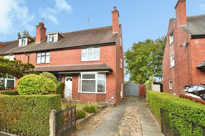 3 Bedroom End Of Terrace House For Sale In Swarcliffe Road, Harrogate, HG1