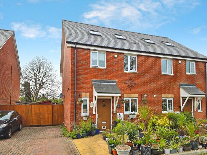 3 Bedroom Semi-Detached House For Sale In Old School Close, Freshwater, Isle Of Wight, PO40