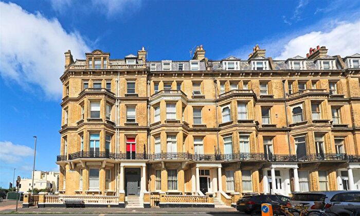 3 Bedroom Maisonette To Rent In Kings Gardens, Hove, BN3