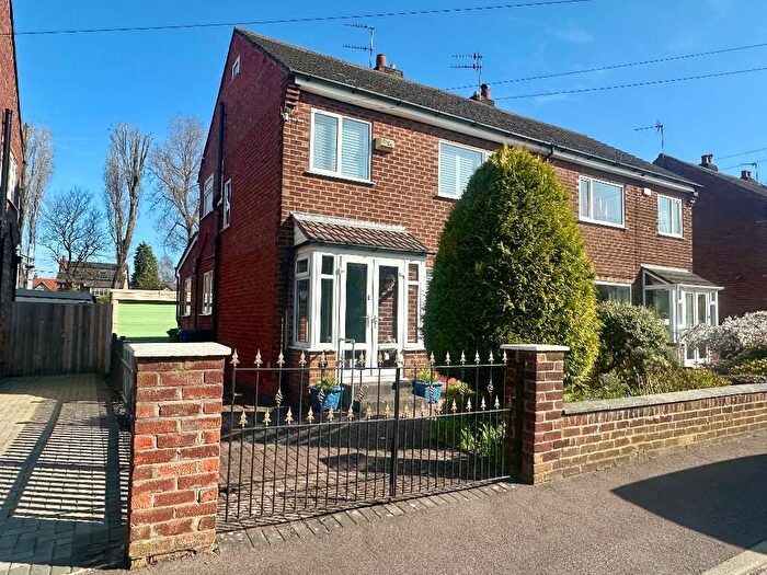 3 Bedroom Semi Detached House For Sale In Crescent Close, Davenport, Stockport, SK3