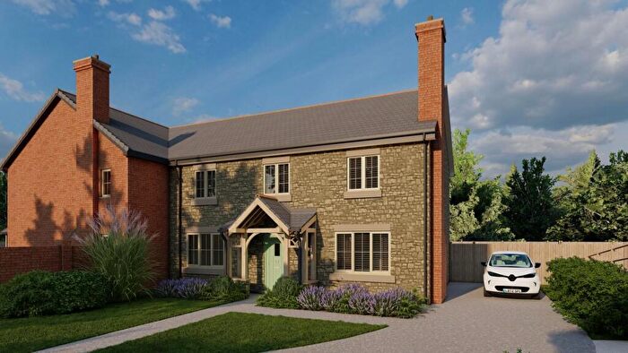 4 Bedroom Semi Detached House For Sale In Meadow View, Tarbock Green, L35