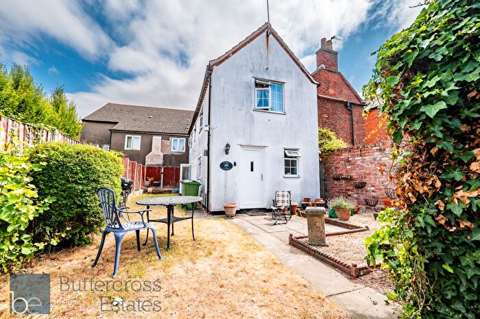 2 Bedroom End Terrace House For Sale In White Hart Lane, Collingham, NG23