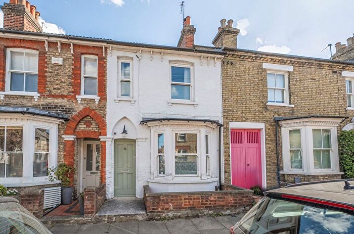 2 Bedroom Terraced House For Sale In Bower Street, Bedford, MK40