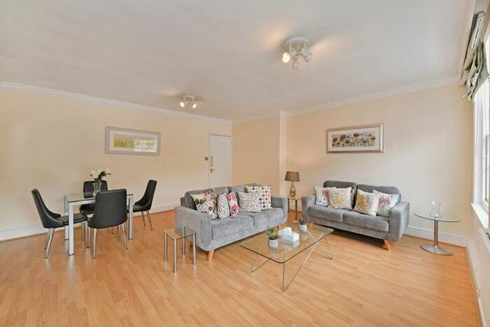 1 Bedroom Flat To Rent In Reeves Mews, London, W1K
