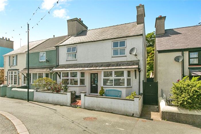 3 Bedroom End Of Terrace House For Sale In Quay Street, Amlwch, Isle Of Anglesey, LL68