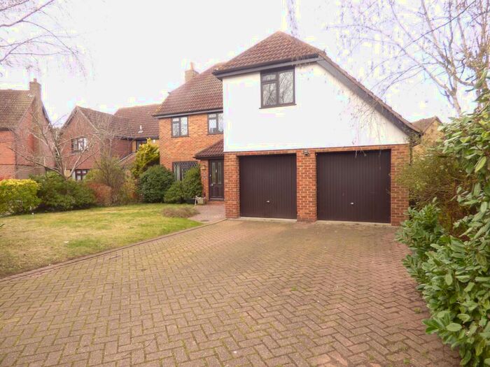 5 Bedroom Detached House To Rent In Barley Close, Basildon, SS16