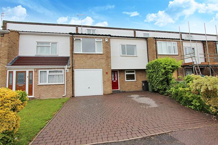 4 Bedroom Terraced House To Rent In Caernarvon Close, Hemel Hempstead, Hertfordshire, HP2