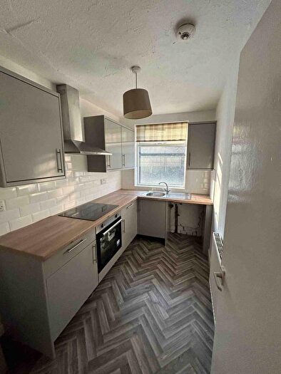 2 Bedroom Flat To Rent In Chesterfield Road North, Pleasley, Mansfield, NG19