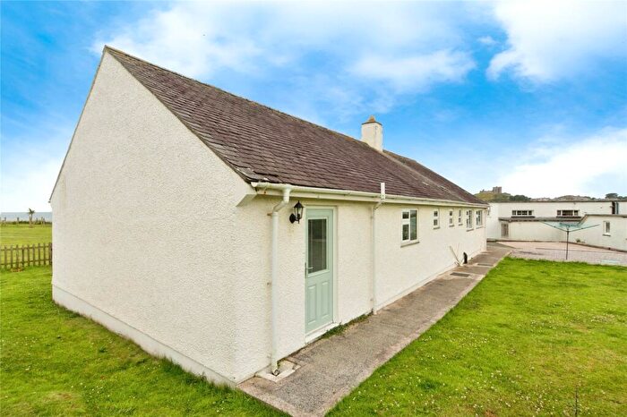 3 Bedroom Bungalow For Sale In Criccieth, Gwynedd, LL52