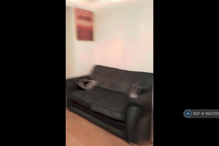 1 Bedroom Flat To Rent In B Melrose Avenue, London, NW2