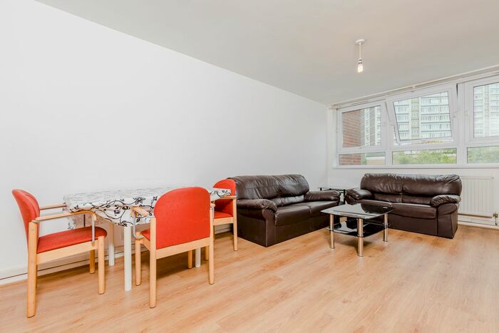 3 Bedroom Flat To Rent In Hall Place, London, W2