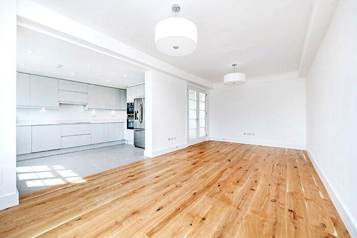 3 Bedroom Apartment To Rent In Grove End Gardens, Grove End Road, St Johns Wood, London, NW8