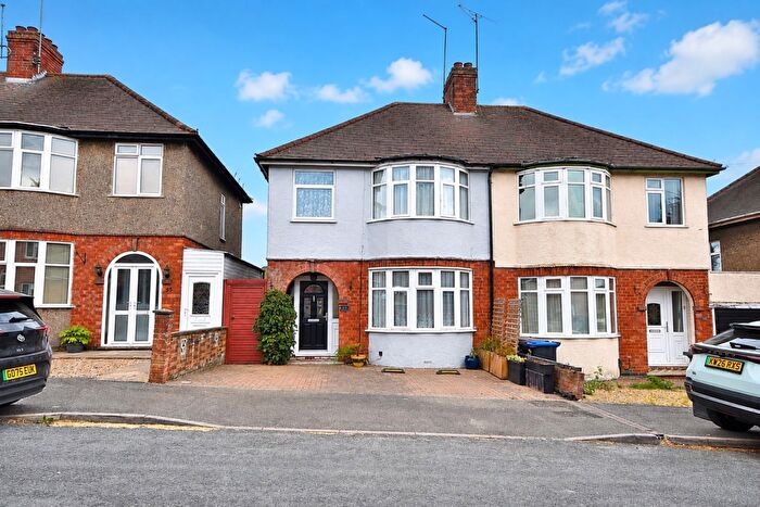 3 Bedroom Semi-Detached House For Sale In Whiteland Road, Northampton, NN3