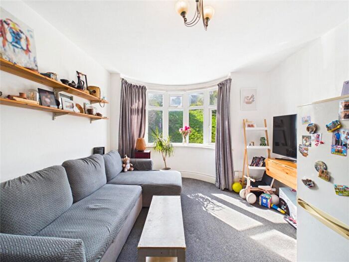 2 Bedroom Apartment For Sale In Bedminster Road, Bristol, BS3