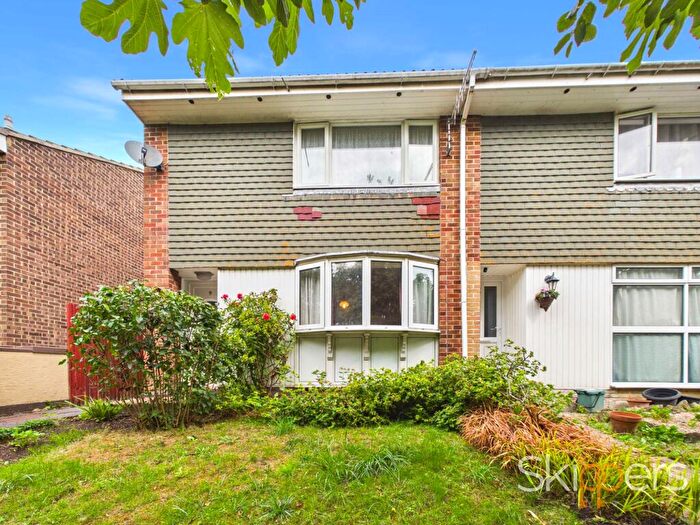 2 Bedroom Terraced House For Sale In Sugar Loaf Walk, Folkestone, CT19