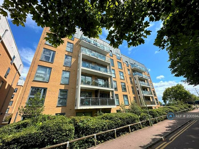 2 Bedroom Flat To Rent In Woolners Way, Stevenage, SG1