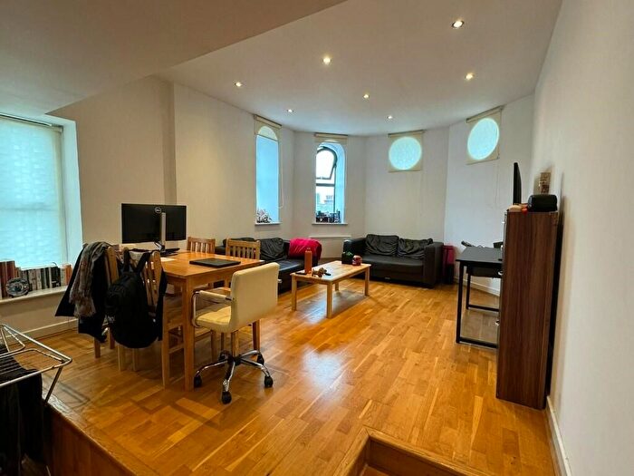 1 Bedroom Flat To Rent In Fieldgate Street, Aldgate East, E1