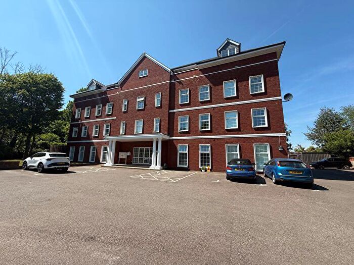 1 Bedroom Apartment To Rent In Station Road, High Wycombe, HP10