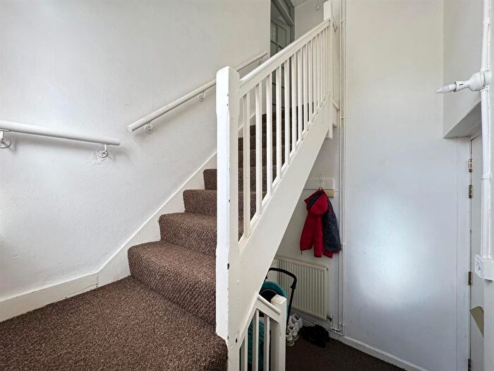 1 Bedroom Flat To Rent In Flamstead Road, Dagenham, RM9