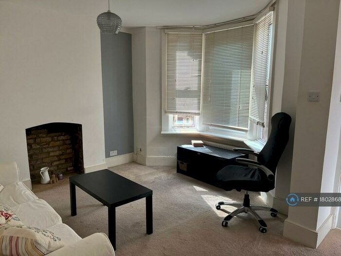 1 Bedroom Flat To Rent In Elswick Road, London, SE13