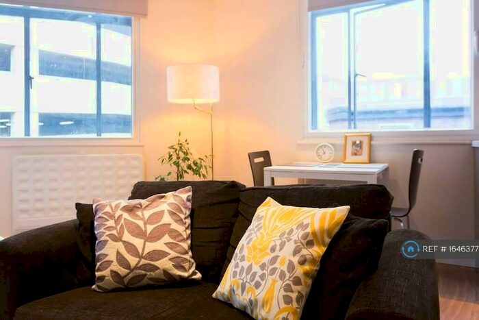 1 Bedroom Flat To Rent In Hartshead House, Sheffield, S1