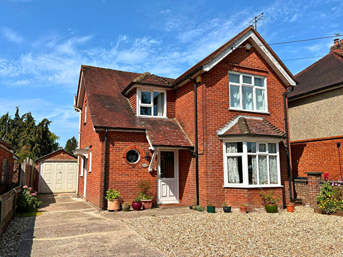 3 Bedroom Detached House For Sale In Northfield Road, Thatcham, RG18