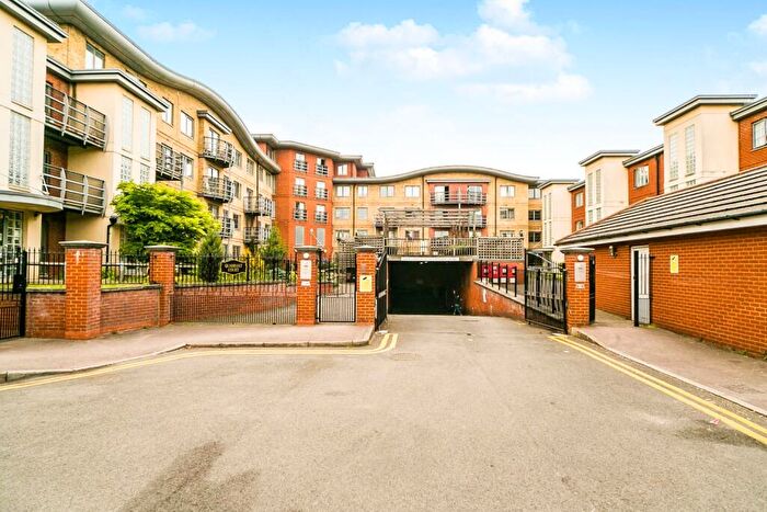 1 Bedroom Flat To Rent In Quadrant Court, Jubilee Square, Reading, RG1